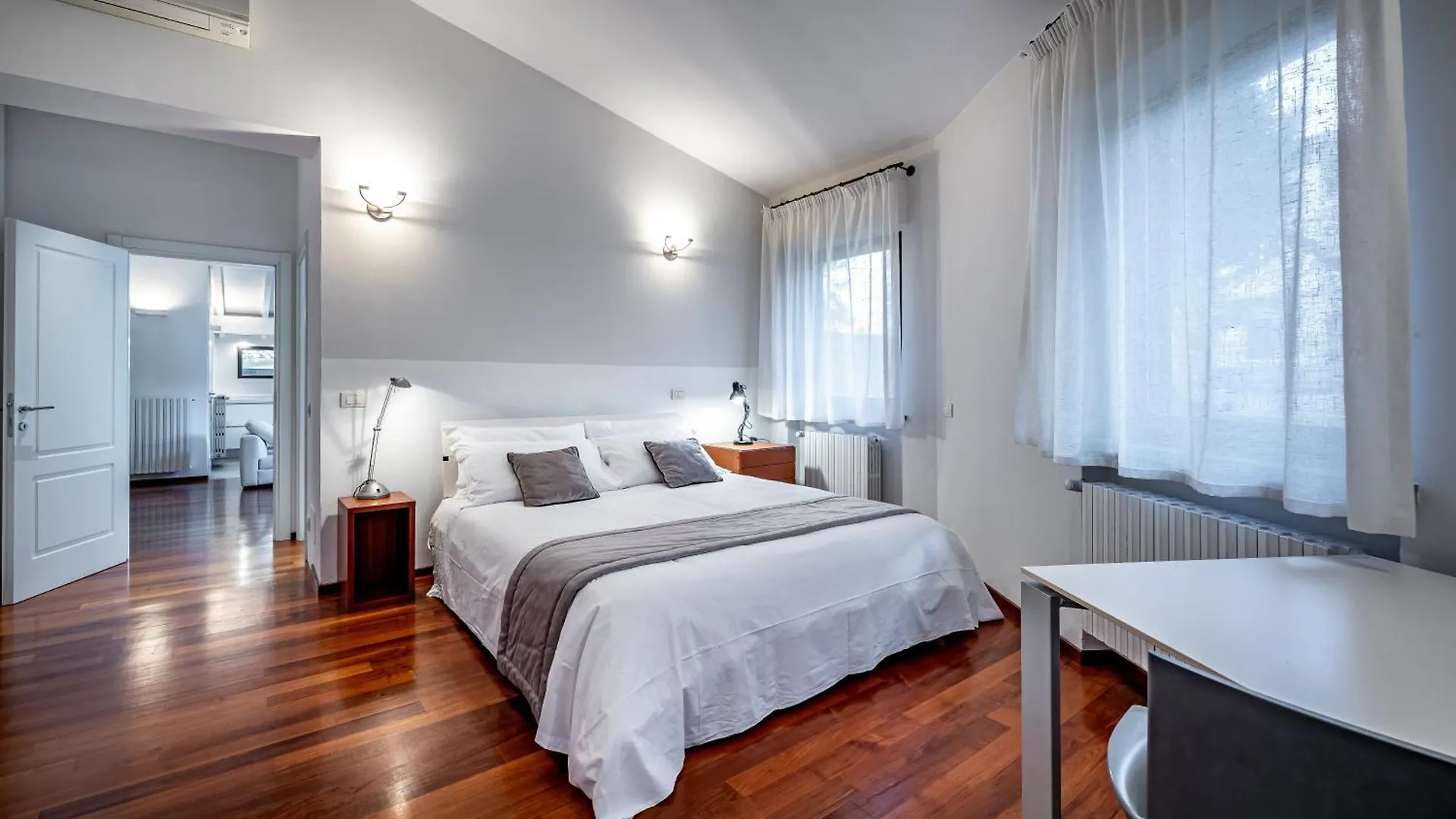 Yid Little Villa With Garden Florence Apartment