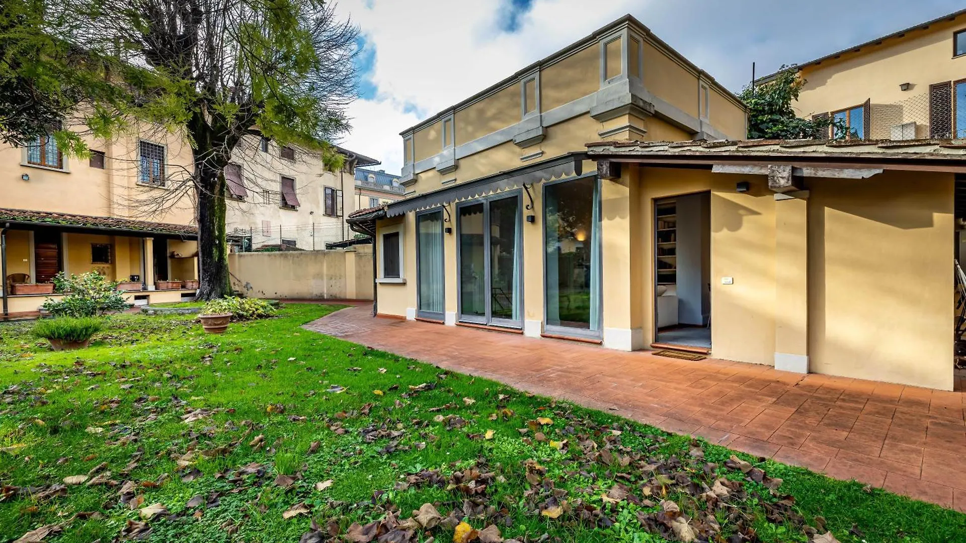 Yid Little Villa With Garden Florence